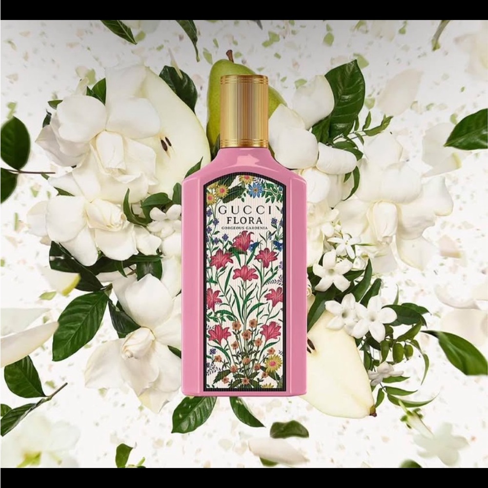 GUCCI Flora Gorgeous Gardenia Eau de Parfum with Pear & Brown Sugar